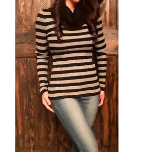 CAROLYN TAYLOR Striped Ribbed Turtleneck Sweater